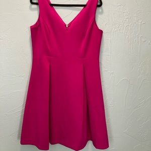 DKNY
14 party dress
Fuchsia
